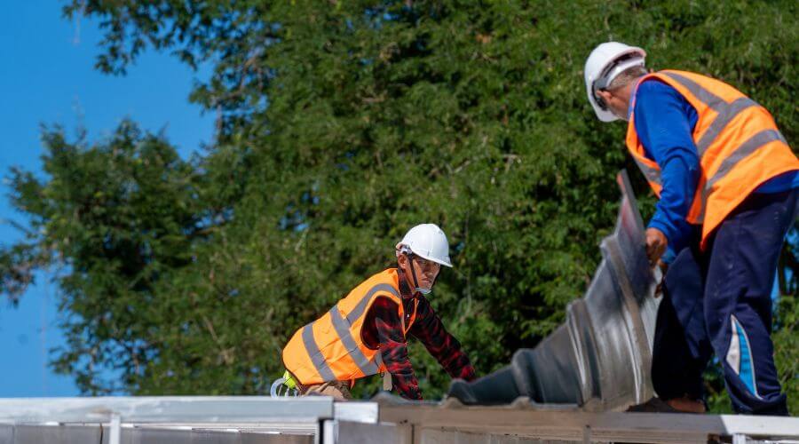 Expert top industrial roofings services in Red Rock, TX